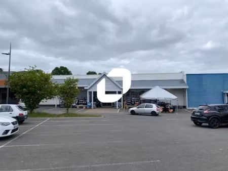 location commerce bruay la buissiere 62700