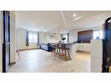 maison de 140 m2 dont 120m2 habitables