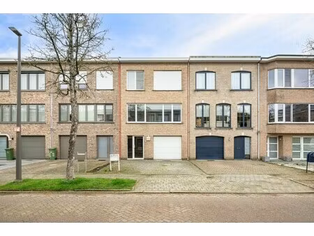 huis te koop in merksem met 3 slaapkamers