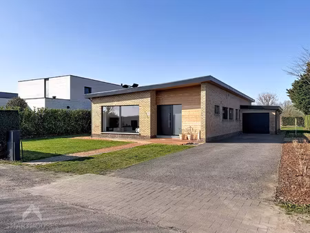 huis te koop in oostkamp met 3 slaapkamers