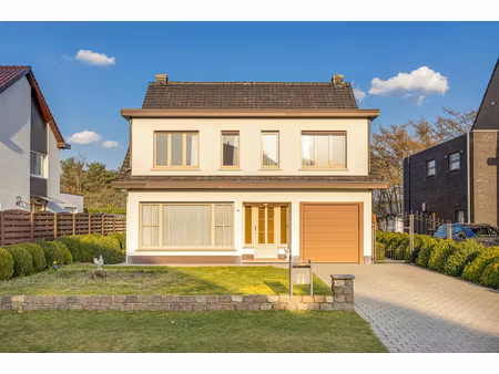 huis te koop in malle met 4 slaapkamers