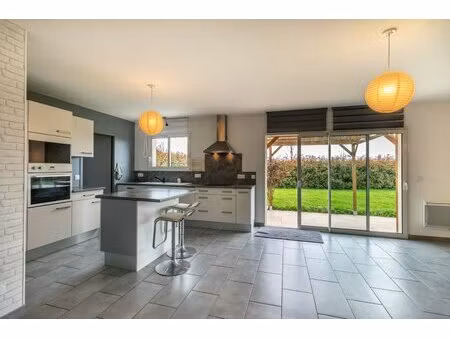 tesson  maison plain pied 92 m2  3 chambres  garage  jardin