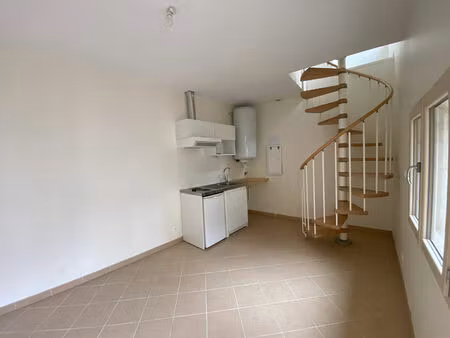location appartement 1 pièce  27.72m²  baugé
