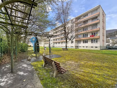 isère (38) - a vendre meylan - appartement t4 traversant 67