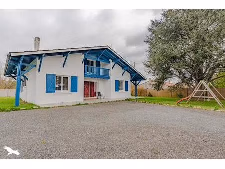 vente maison 4 pièces 110 m² illats (33720)