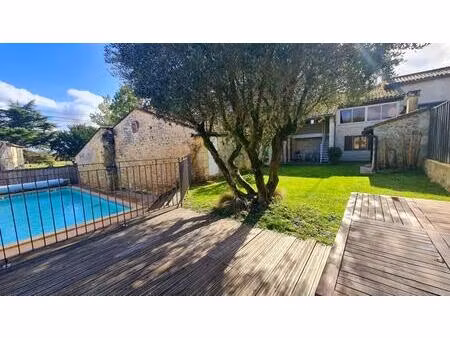 vente maison 6 pièces 208 m² vayres (33870)