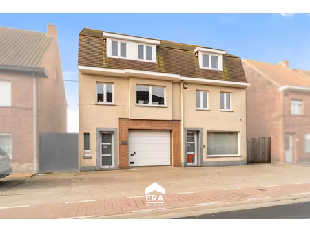 huis te koop in lievegem met 4 slaapkamers