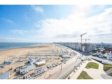 appartement te koop in knokke-heist met 2 slaapkamers