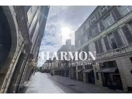 harmon à vendre : hypercentre  t7 + terrasse et parking.