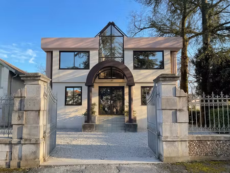 vente bureau 424m2 pau 64000 - 752600 € - surface privée