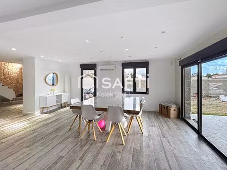 vente maison 6 pièces 170 m² auberives-sur-varèze (38550)