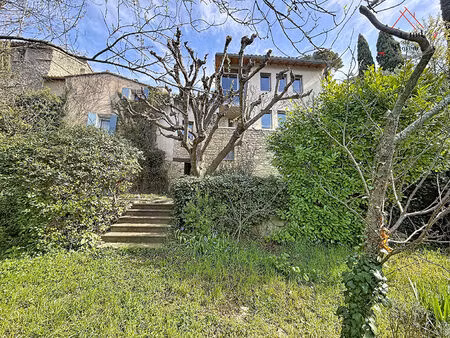 maison de village avec vue au coeur de la provence