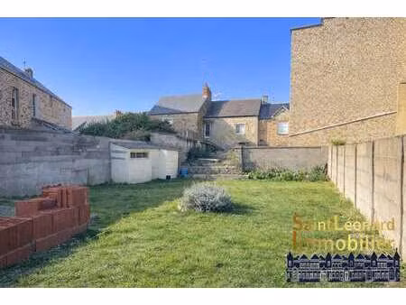 vente terrain à fougères (35300) : à vendre / 357m² fougères