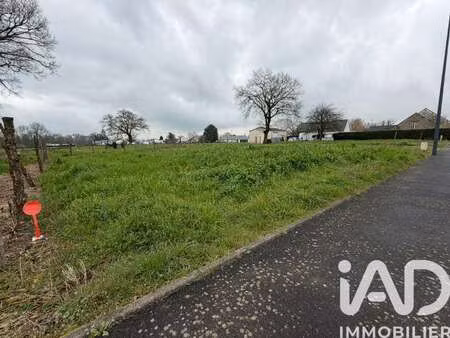 vente terrain à issé (44520) : à vendre / 450m² issé