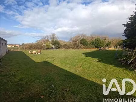 vente terrain à moutiers-sous-argenton (79150) : à vendre / 1605m² moutiers-sous-argenton