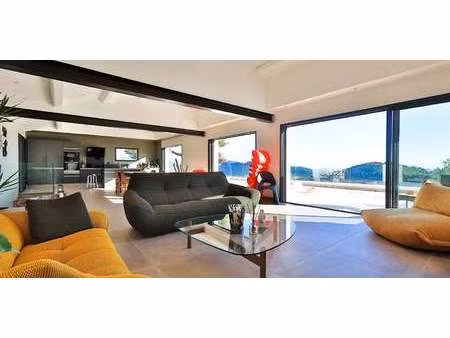 maison avec piscine et terrasse la cadière-d’azur (83)