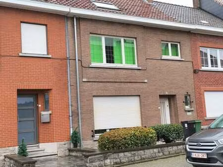 maison avec garage à rénover