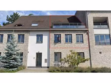 duplex appartement met 2 slaapkamers  2 terrassen en een ...