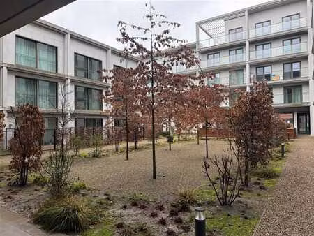 appartement neuf de 2 chambres à coucher dans un endroit pri