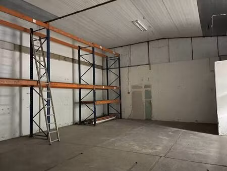 local d'activités à louer