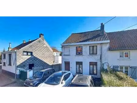 maison 3 façades à rénover avec grand jardin