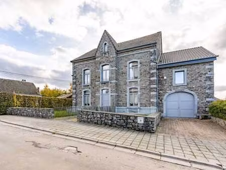 maison spacieuse à vendre avec jardin