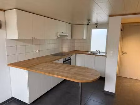 appartement 1 ch. epc a  mariembourg