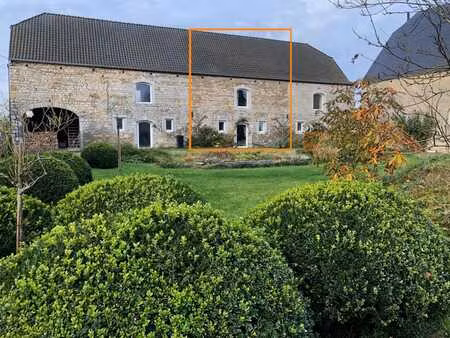 maison dans un environnement de caractère.