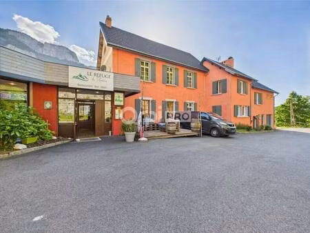 local commercial à vendre