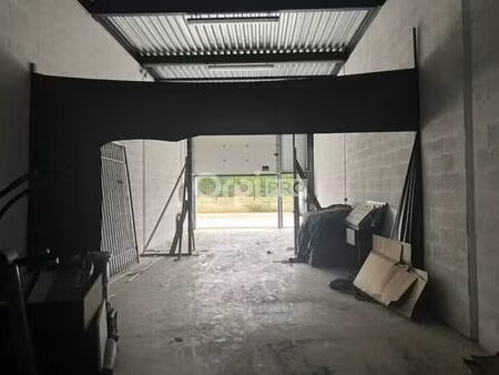 local d'activités à louer