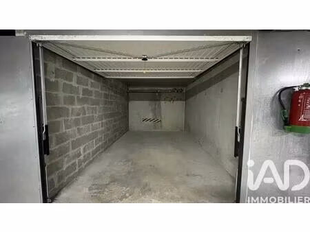 location commerce 1 pièce 15 m² à vannes (56000)