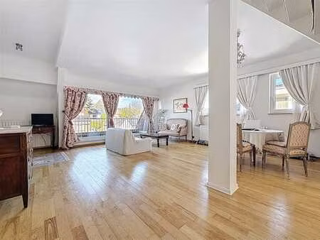 duplex/penthouse avec garage inclus