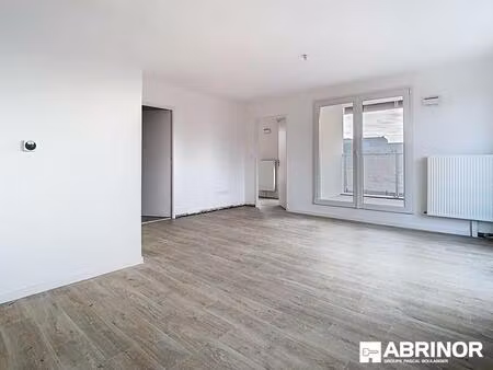 location appartement 3 pièces 67 m² à valenciennes (59300)