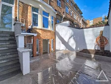 immeuble 3 appartements intégralement remis à neuf