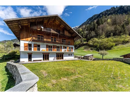 vente chalet 16 pièces 900 m² à beaufort sur doron (73270)  1 596 000 €