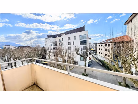 annecy - appartement 3 pièces 56m2 hab. - parking privé