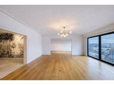 bois de la cambre - appartement 4 ch + terrasse