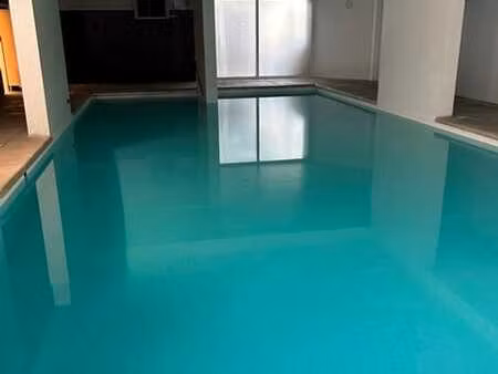 agréable appart. 2chs+bureau+pkg (piscine immeuble)