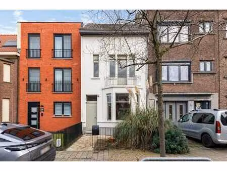 huis met 4 slaapkamers en tuin te hoboken!