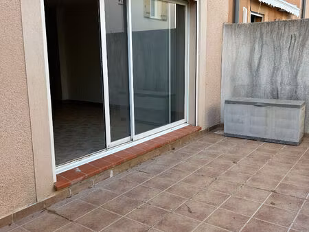 à louer appartement rians 3 pièce(s)