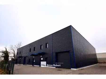 local d'activités à louer