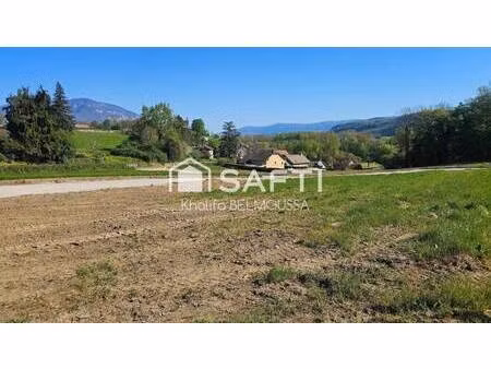 terrain constructible viabilisé à vendre