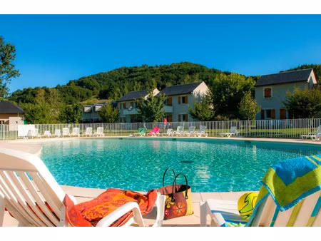 vente appartement 2 pièces 27.5 m² à saint-geniez-d'olt (12130)  32 849 €