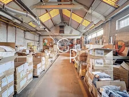 entrepôt / atelier de 1769m2