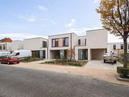 maison à louer à zwijndrecht € 1.795 (lm2cx) | zimmo