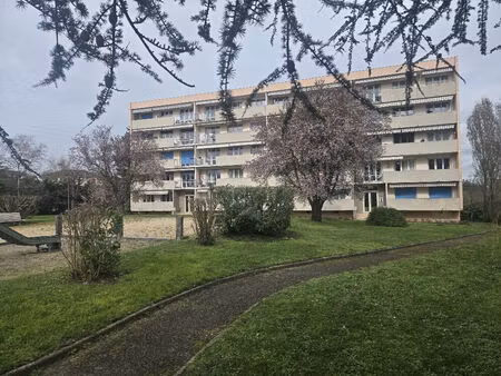 location appartement 5 pièces 93 m² à craponne (69290)