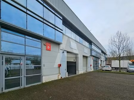 location local d'activités 360 m²
