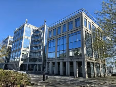 vente bureaux 165 m² à 552 m²