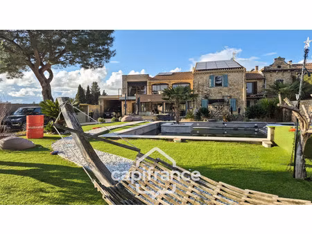 propriete à vendre 12 pièces roquemaure 310m²- terrain 1225m²