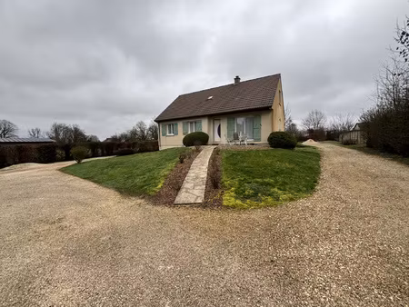 laignes ( 21) pavillon contemporain de 1984 (130m2) avec so